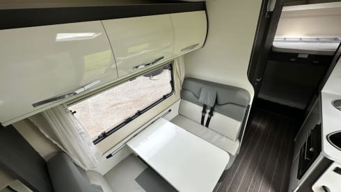 6 berth Roller Team Zefiro 675 2023