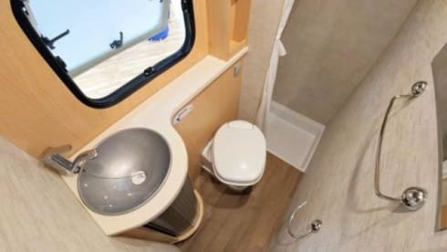 A-type – Compact young camper; very fully equipped