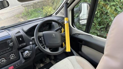 Bailey – Bailey semi-integrato a 6 posti letto, costruito nel 2019.