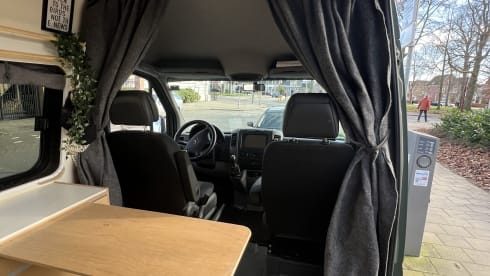 Ome Jan  – 2er-Mercedes-Benz-Bus aus dem Jahr 2011