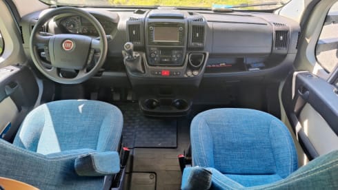 A664 – 6p LMC alcove from 2017
