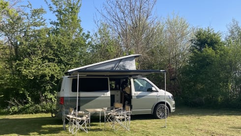 Woodpecker Groen – 4p Volkswagen campervan from 2019