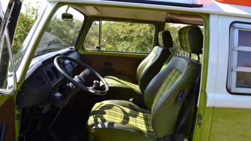 Retro VW T2B Camper droombus - technically top!