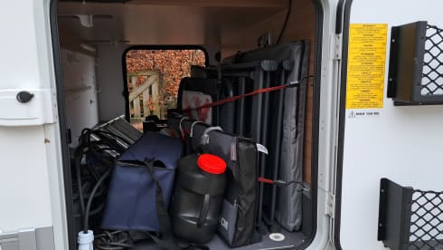 Adria Matrix 670 DC – 4p Adria Mobil semi-integrated from 2019