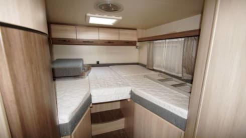 3p complete semi-integrated camper