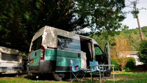 🚐 Discover our Off-Grid Peugeot Boxer Camper - Your Ticket to Freedom!