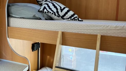 Louis – Experience Sardinia in freedom with Louis camper