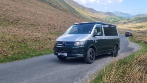 Bessy – Bessy - Luxury U Shaped 4 berth T6 Volkswagen Manual CAMPERVAN 2021