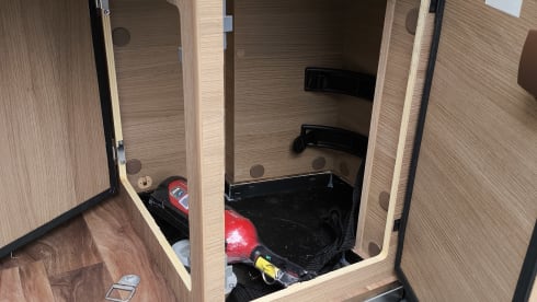 2p Pössl for 2 luxury bus camper e-bike carrier