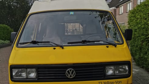 Sunny – 2p Volkswagen campervan from 1981