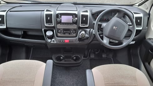Lennon – 4 berth Motorhome - spacious and suitable for families in all seasons