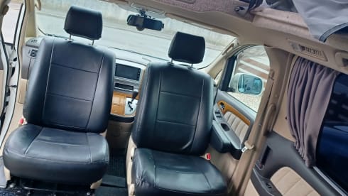 Alfie – 3 berth Toyota campervan