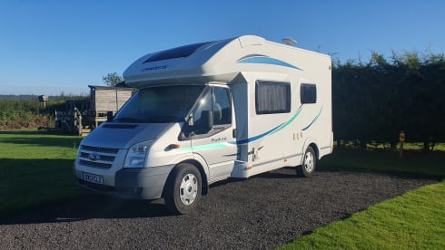 Flash – Chausson Flash 10 with electronic drop down bed