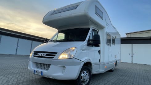 A camper for 4 at the top!