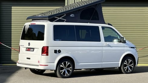 Camella – 4 Berth Volkswagon Transporter T6.1 (Inclusive of Insurance)