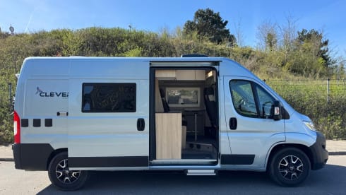 Clever runner  600 – 2p Citroën campervan from 2021
