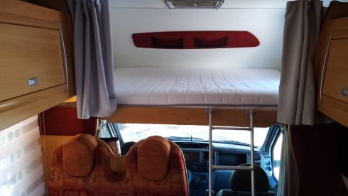 Camper for 4 comfortable seats