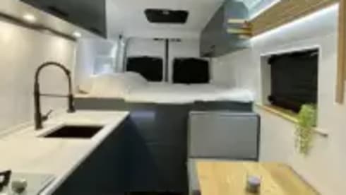 Luxury off grid Volkswagen LWB Crafter 2020 (3 berth)