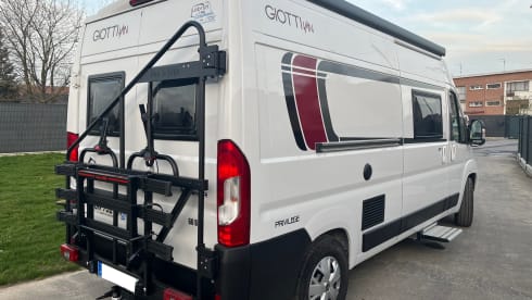Camper Van GIOTTIVAN 60B 4 places new