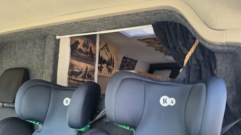 Dusty – 4 berth Citroën Relay Campervan from 2021