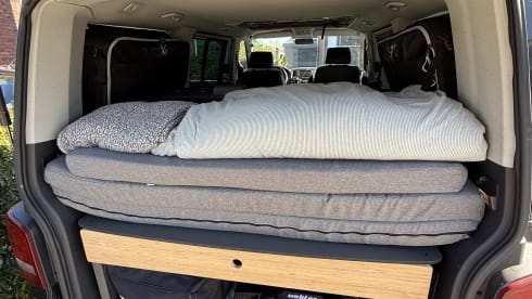 Black Beauty – 2p Volkswagen campervan uit 2007