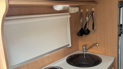 Nice spacious family camper (2011)!