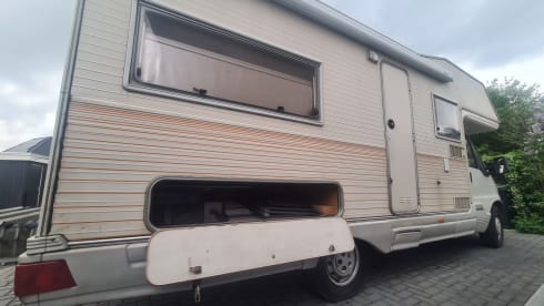 Jankies – Fiat Alcove 1998 🚎 max 5 persons 