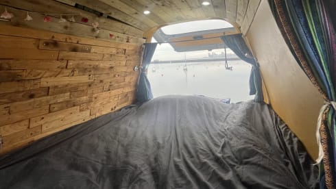 Dougie – Beautiful Quirky Camper  - heated - insurance included 