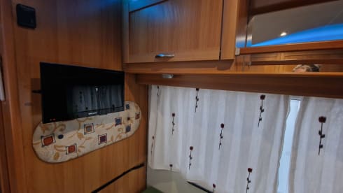 GianCarlo – Campervan rental for 6 people