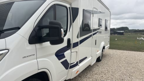 Taylor  – Swift Motorhome 2017  4 Berth 