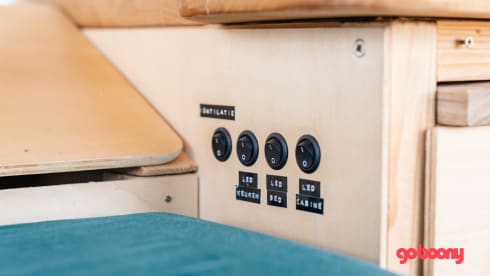 Marcelleke – Super cozy converted Mercedes Sprinter campervan L2H2