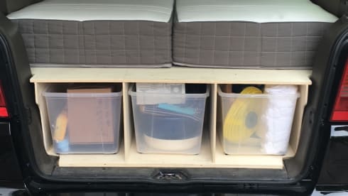 2p Mercedes-Benz campervan from 2001