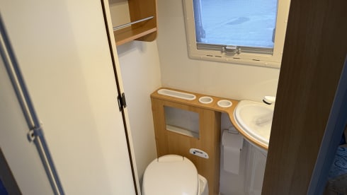 Factory campervan La-strada Airco (flexible pick-up and return)