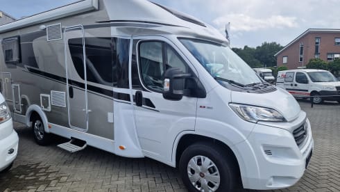 costacamper – 5p Fiat semi-integrated uit 2018