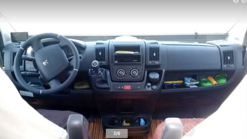  Swan – Nuovo Bravia 636 Swan