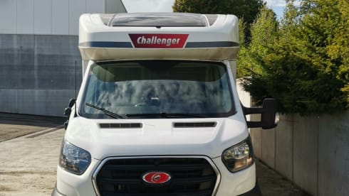 VO on tour – Brand new Challenger.