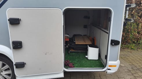 2p - 5 étoiles Knaus semi-intégré à partir de 2024