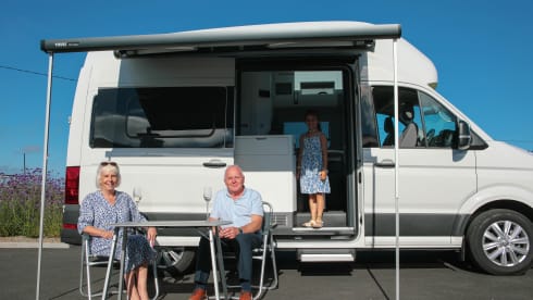 VW Grand California – 4 berth Volkswagen campervan 2024