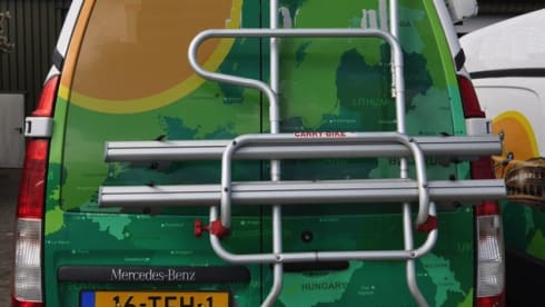 Type 3B – Tough Mercedes Vito with a big bed