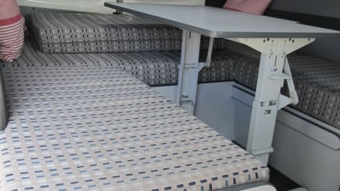Type 2a – Modern and trendy decorated bus camper