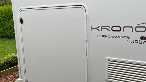 2p Ford alcove from 2021 (5 + 1 sleeping places)