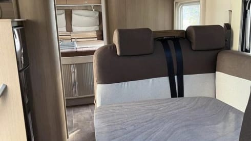 4p Bürstner semi-integrated uit 2013