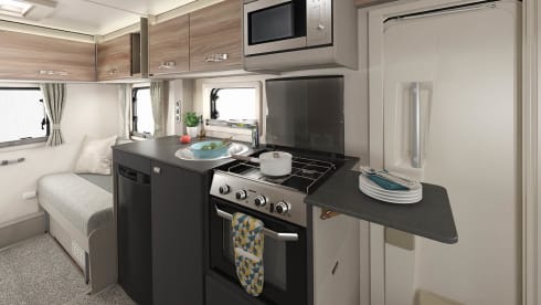 Swift 486 – Swift Edge 486 Black Edition, 6 Berth Motorhome With Bike Rack