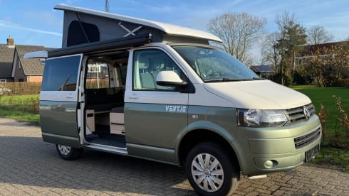 Ventje_CamperBuddy 2 – Ventje_Camper-Luxe VW T5 automatic - 5 seat belt places 