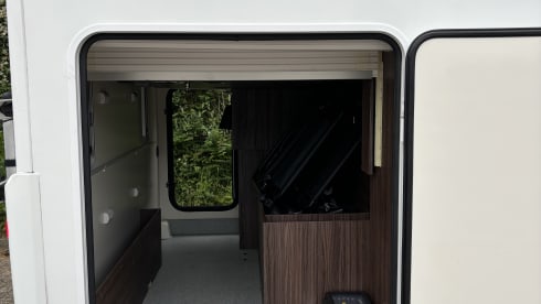 Benimar Tessoro 497 bj:2020  – 4p Benimar Tessoro 497 semi-integrated from 2020 AIRCO in NEW CONDITION!