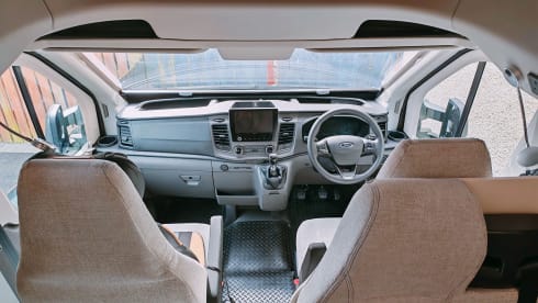 Ford Voyager 485 Alcove à 5 couchages 