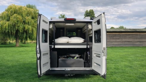 4p Adria Mobil bus uit 2023