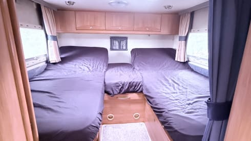 Coral  – 4 berth Fiat semi-integrated from 2006