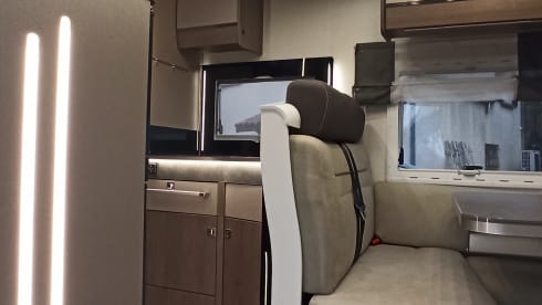 Camping Car 5 places   tout pour vous evader