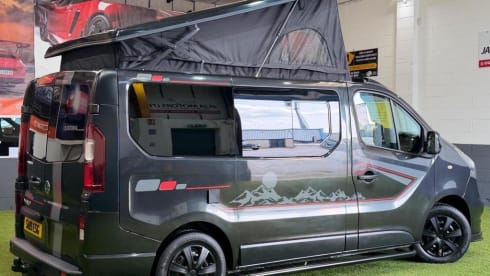 Andys camper – Campervan Vauxhall Vivaro a 4 posti letto del 2019